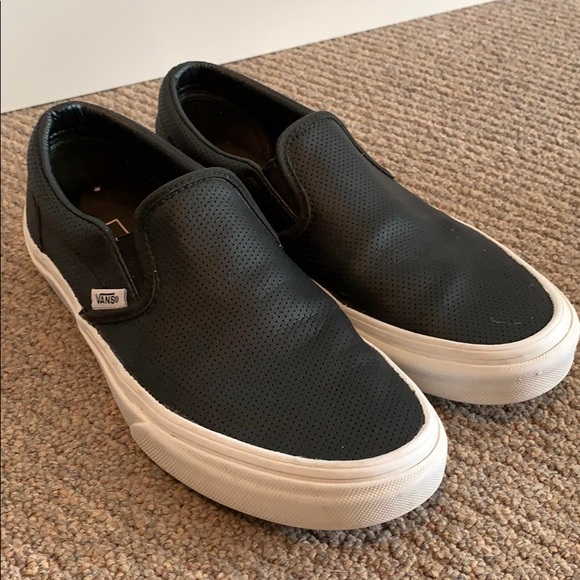 black vans size 7.5